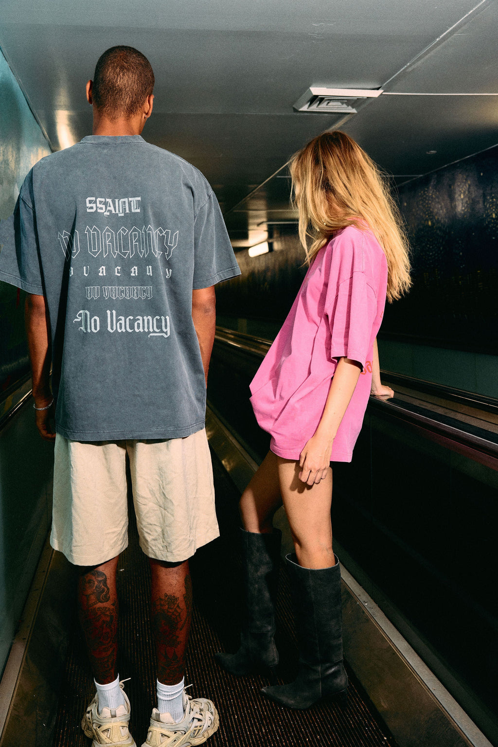 SŚAINT No Vacancy Tee - Charcoal Acid Wash